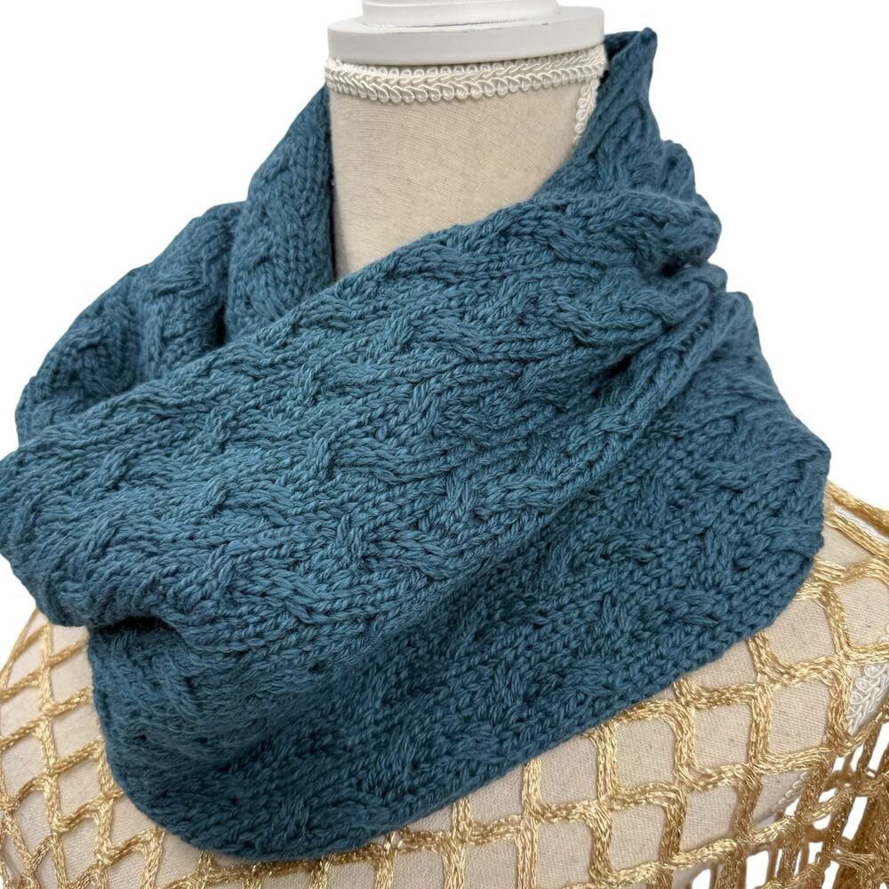Blarney Woollen Mills Aran Knit Infinity Scarf Wool Teal Blu Neck Gaiter Ireland